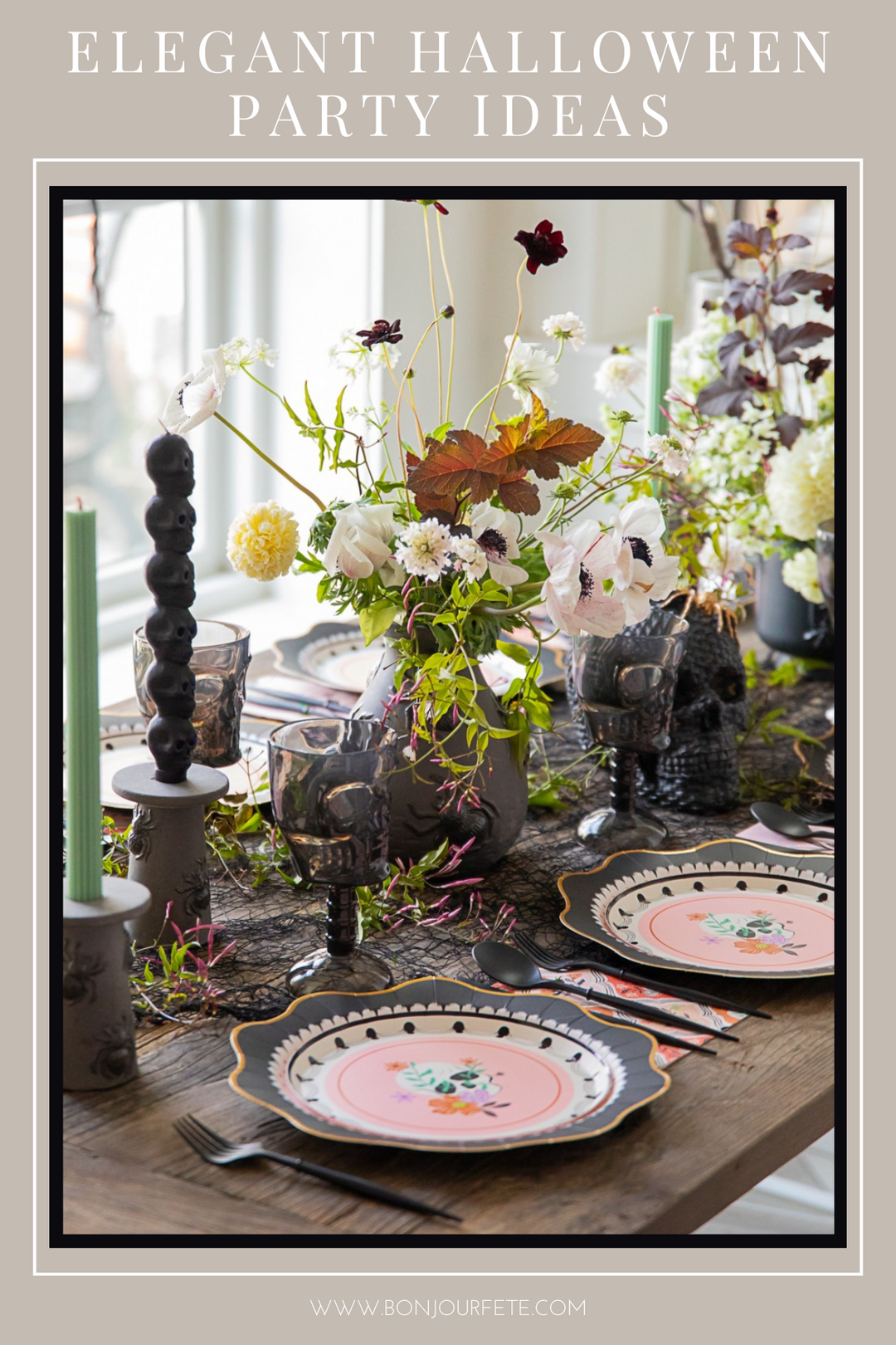 HOW TO HOST AN ELEGANT HALLOWEEN PARTY