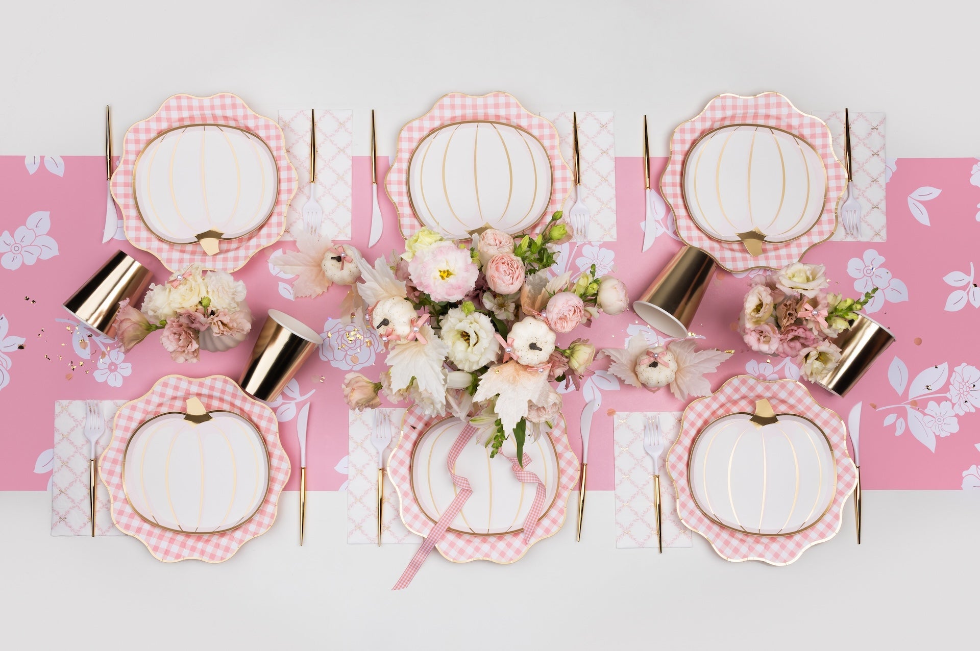 white pumpkin plates and pink gingham plates for pink Halloween