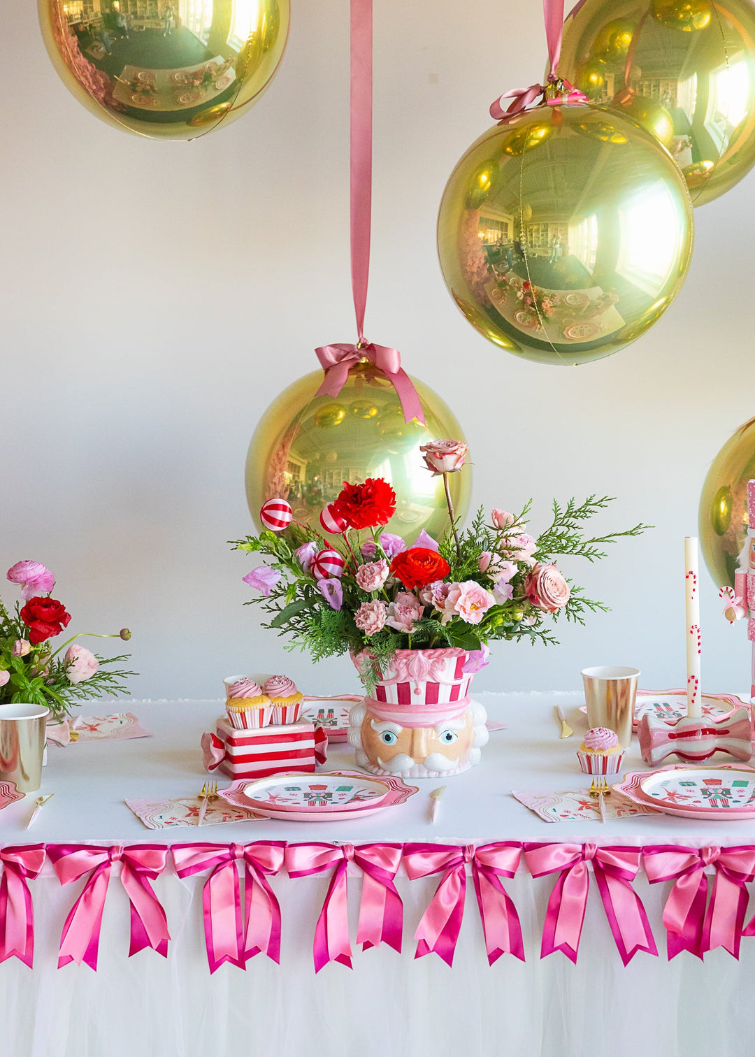 Christmas party supplies and Christmas decorations.