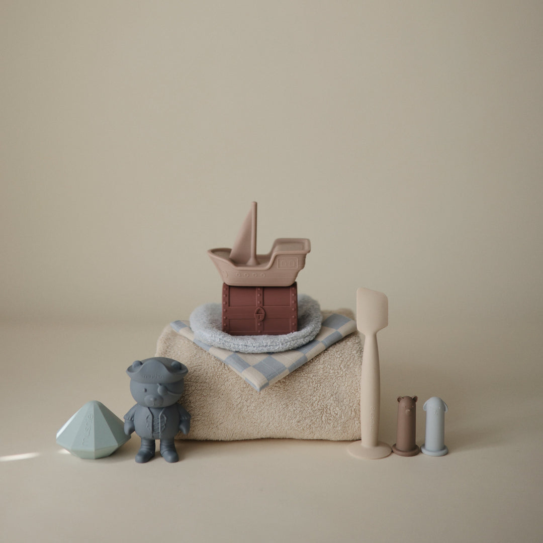 Pirate Mold Free Bath Play Set Mushie Bath Play set Pirate Mold Free Bath Play Set Bonjour Fete - Party Supplies