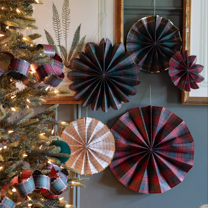 Plaid Paper Fan Set