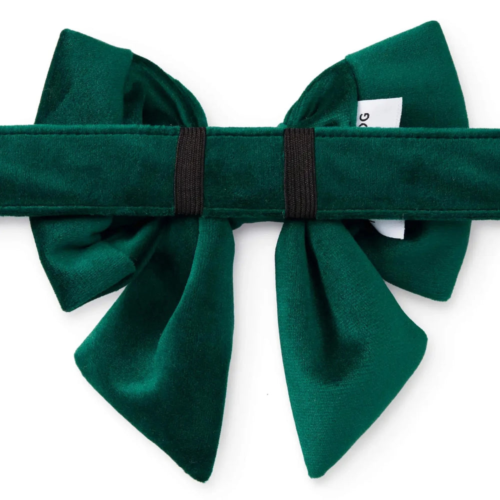 GREEN VELVET HOLIDAY LADY DOG BOW The Foggy Dog Holiday Pet GREEN VELVET HOLIDAY LADY DOG BOW Bonjour Fete - Party Supplies