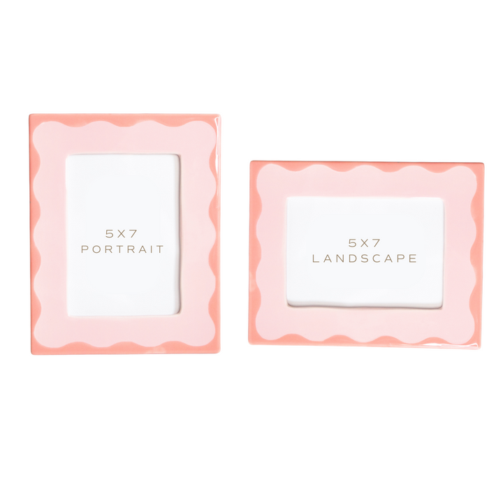 Customizable Scallop Picture Frame