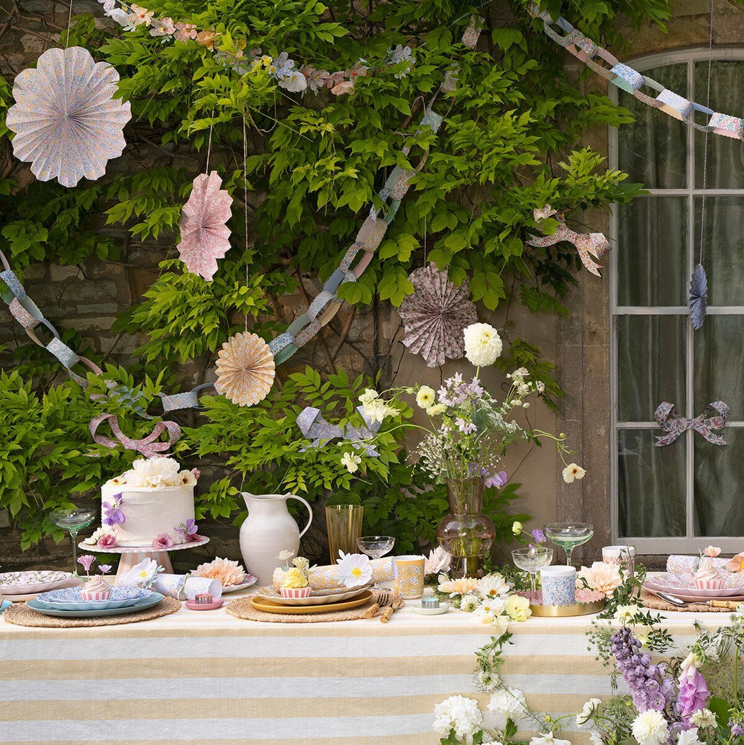 Meri Meri X Liberty Floral Scalloped Paper Chain Garland
