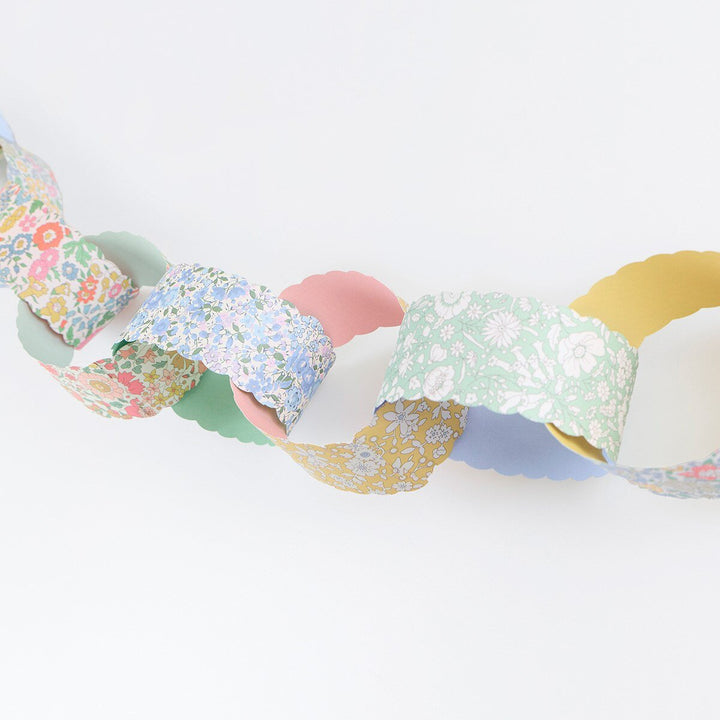 Meri Meri X Liberty Floral Scalloped Paper Chain Garland