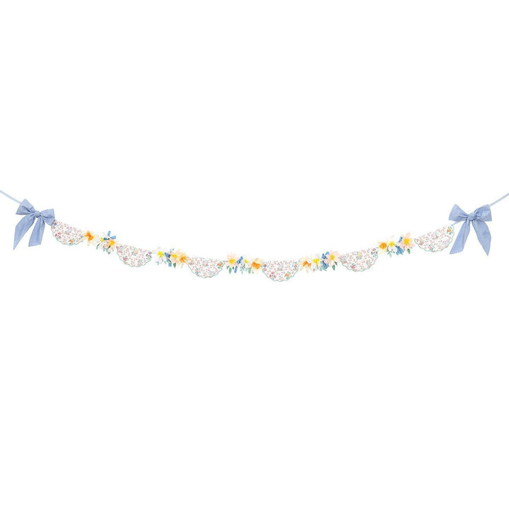 Vintage Garden Trellis Garland