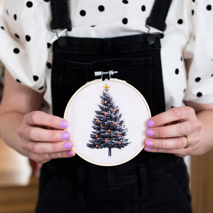 Christmas Tree Embroidery Hoop Kit: Light Blue