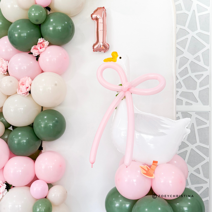 Large Goose Foil Balloon – Farm, Cottagecore & Animal-Themed Zoey Christina Large Goose Foil Balloon – Farm, Cottagecore & Animal-Themed Bonjour Fete - Party Supplies