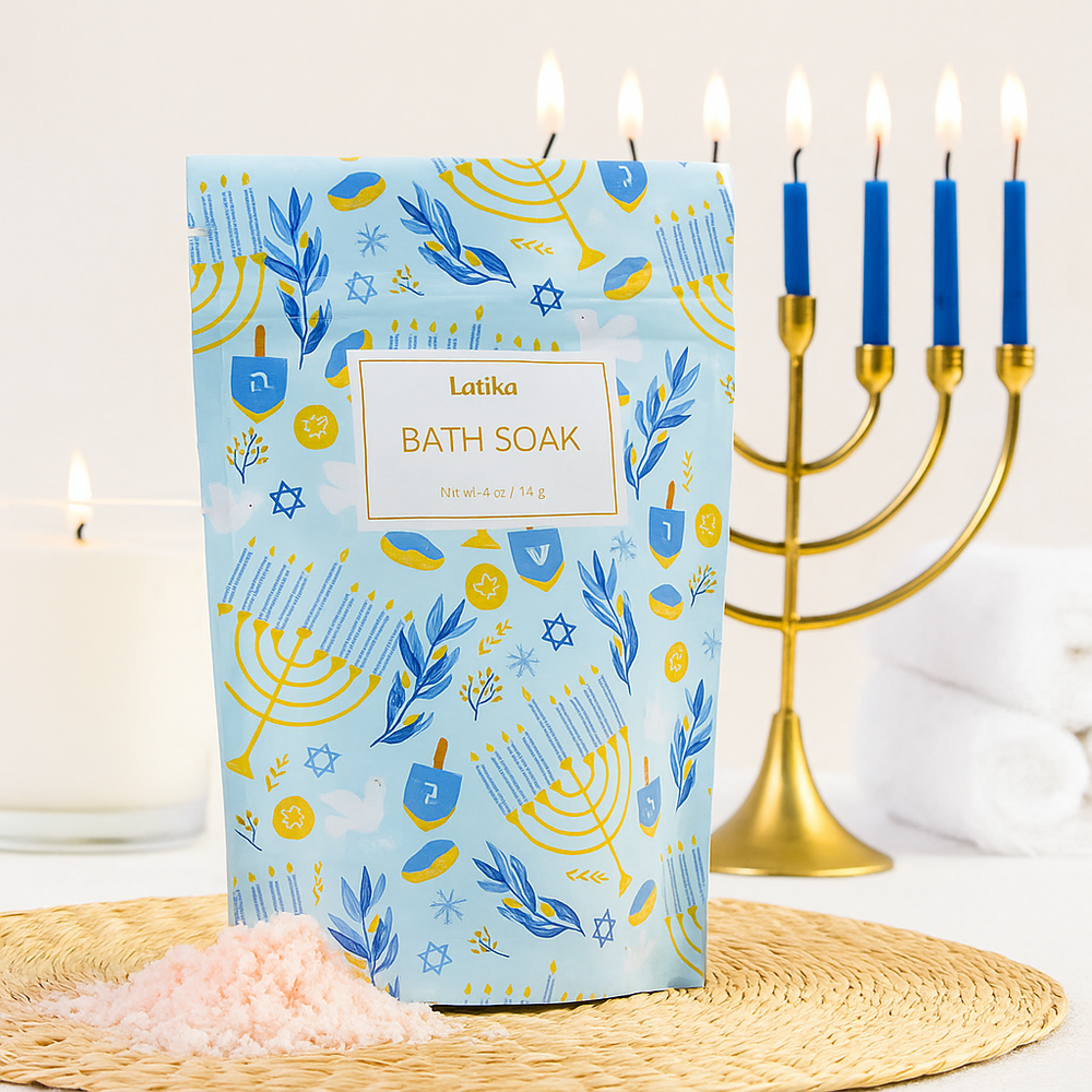 Hanukkah Menorah  🕎 Fizzing Bath Soak Latika Beauty Hanukkah Menorah  🕎 Fizzing Bath Soak Bonjour Fete - Party Supplies