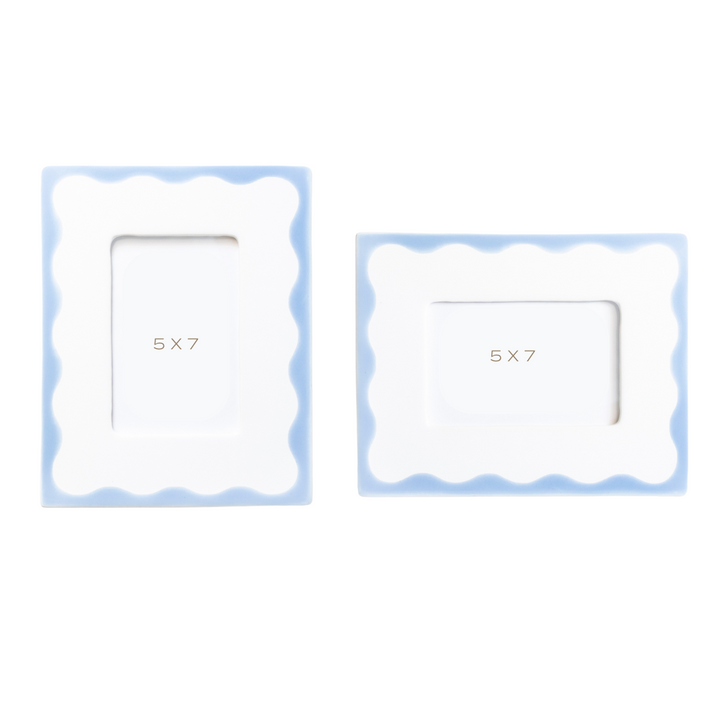 Customizable Scallop Picture Frame