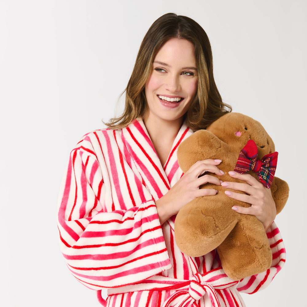 Shiraleah Gingerbread Man Pillow, Brown Shiraleah Retail Décor Shiraleah Gingerbread Man Pillow, Brown Bonjour Fete - Party Supplies