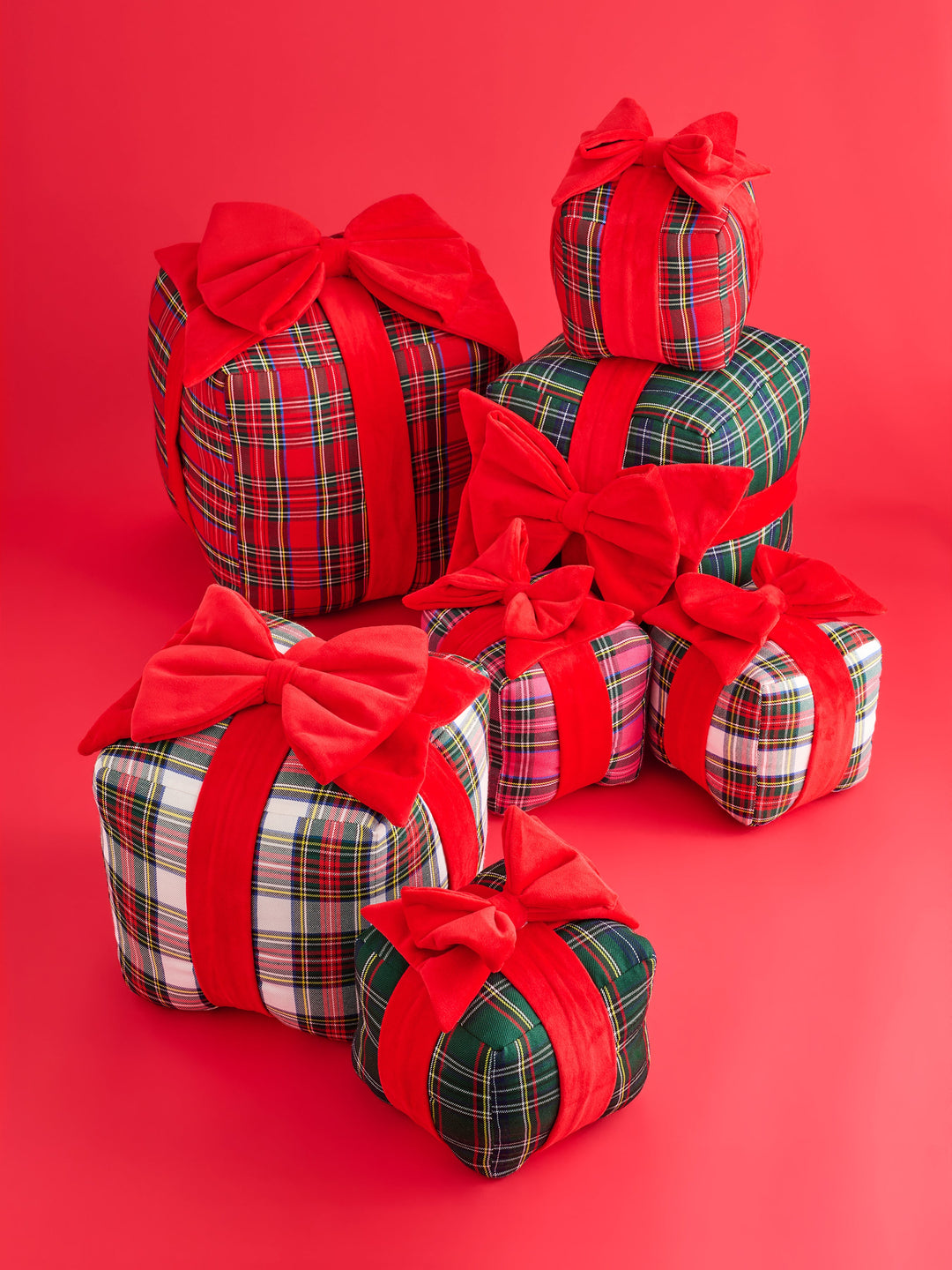 Shiraleah Assorted Set of 7 Scottie Gift Box Pillows, Multi