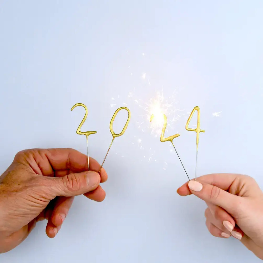 Mini 4" Gold "2026" Number Sparkler Wands Card - New Year's TOPS Malibu Mini 4" Gold "2026" Number Sparkler Wands Card - New Year's Bonjour Fete - Party Supplies