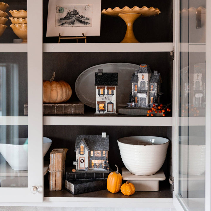 HVL1250 - Dead & Breakfast Haunted Village Decor My Mind’s Eye HVL1250 - Dead & Breakfast Haunted Village Decor Bonjour Fete - Party Supplies