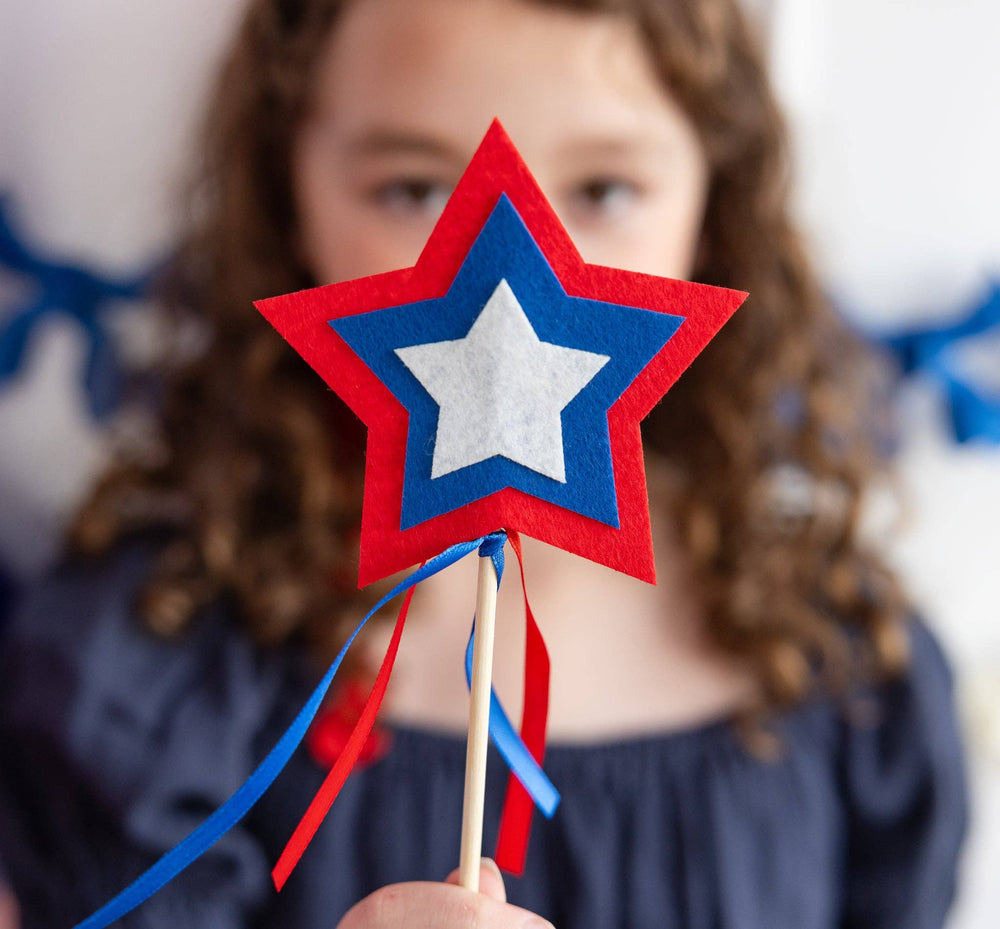 DIY PATRIOTIC WANDS My Mind’s Eye Kid's Party Favors DIY PATRIOTIC WANDS Bonjour Fete - Party Supplies