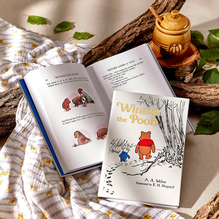Winnie The Pooh: The Classic Edition Graphic Image Books Winnie The Pooh: The Classic Edition Bonjour Fete - Party Supplies
