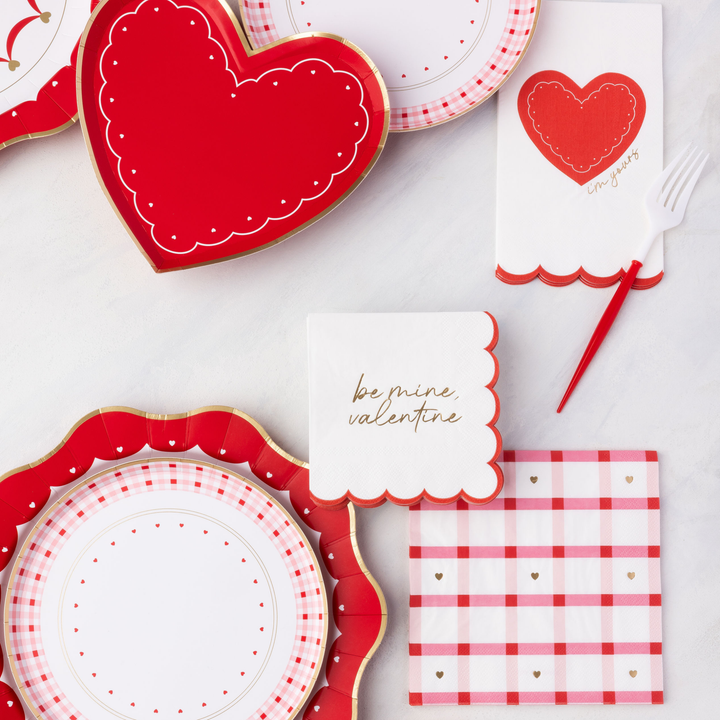 ELEGANT VALENTINE DESSERT PLATES Bonjour Fete Plates ELEGANT VALENTINE DESSERT PLATES Bonjour Fete - Party Supplies
