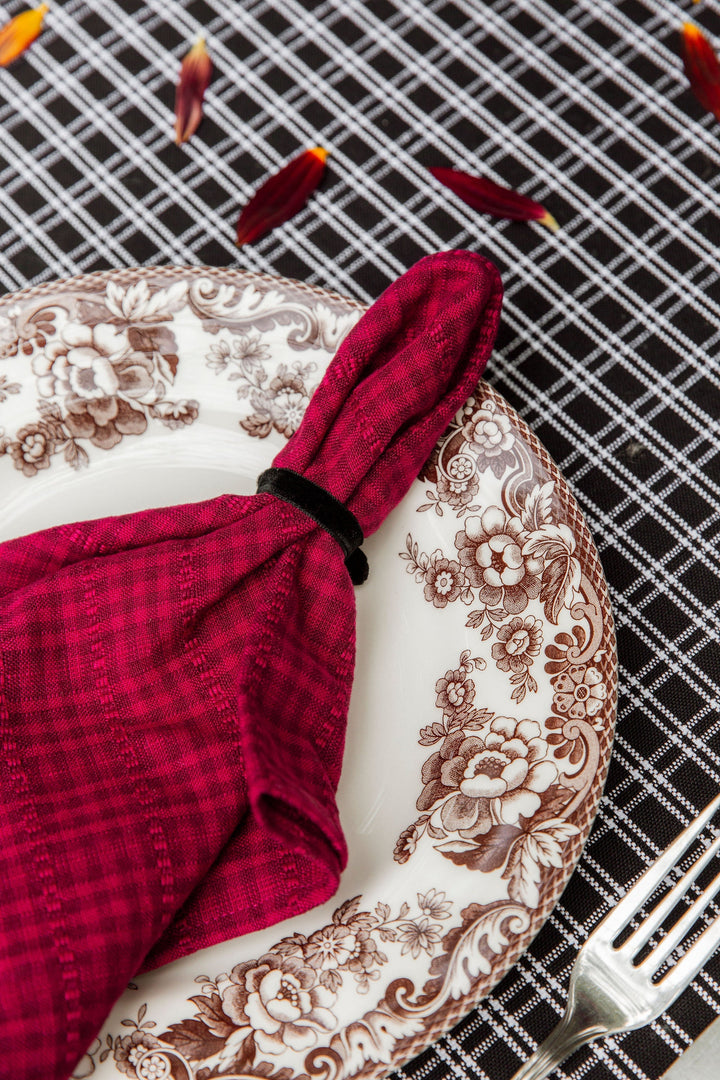 SOHO - Two Toned Bordeaux Napkins Heather Taylor Home simple SOHO - Two Toned Bordeaux Napkins Bonjour Fete - Party Supplies