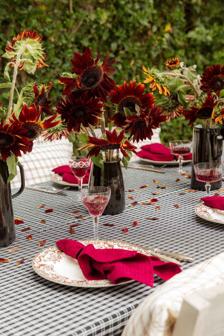 SOHO - Two Toned Bordeaux Napkins Heather Taylor Home simple SOHO - Two Toned Bordeaux Napkins Bonjour Fete - Party Supplies