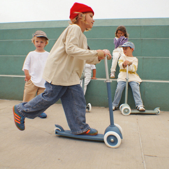 BANWOOD ECO SCOOTER DEEP SEA Banwood SCOOTER BANWOOD ECO SCOOTER DEEP SEA Bonjour Fete - Party Supplies