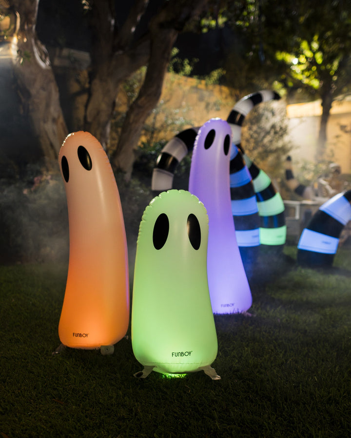 INFLATABLE STANDING HALLOWEEN GHOST DECOR Funboy Halloween Decor INFLATABLE STANDING HALLOWEEN GHOST DECOR Bonjour Fete - Party Supplies
