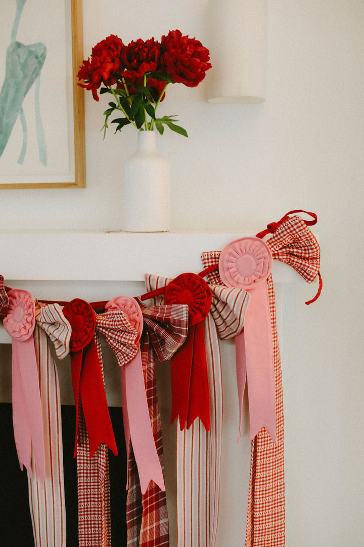 ROSEHILL PLAID - Fabric Bow Heather Taylor Home Decorations ROSEHILL PLAID - Fabric Bow Bonjour Fete - Party Supplies
