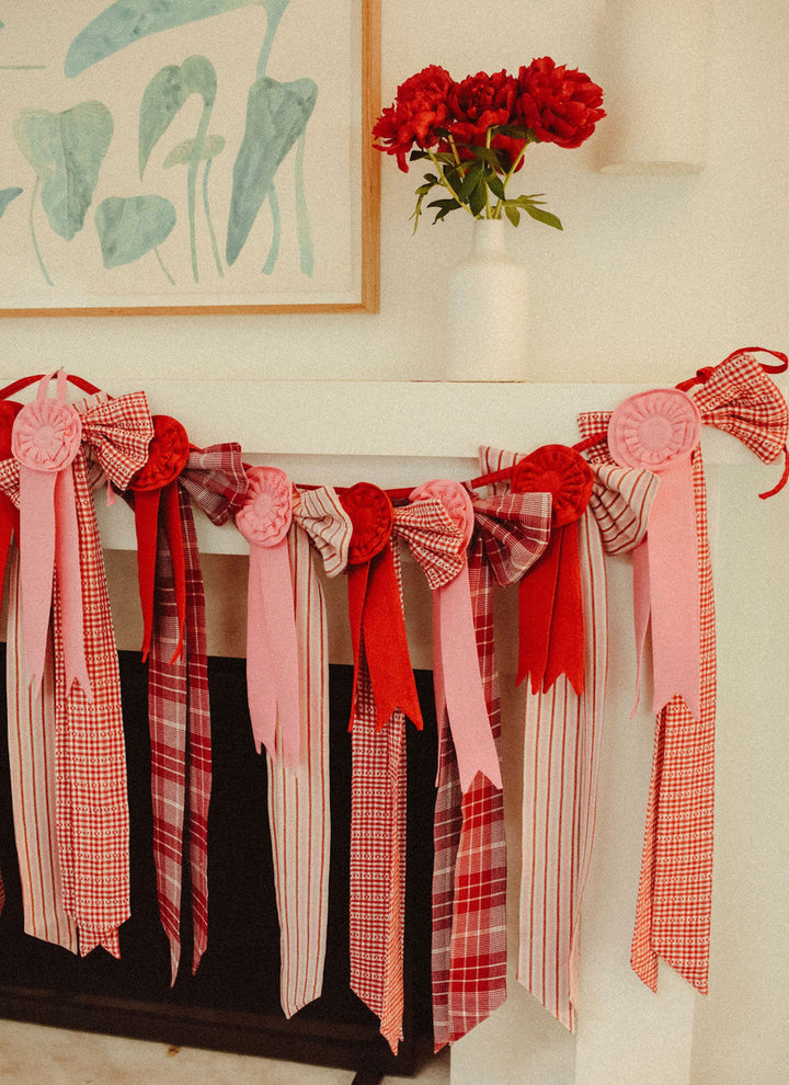 ROSEHILL PLAID - Fabric Bow Heather Taylor Home Decorations ROSEHILL PLAID - Fabric Bow Bonjour Fete - Party Supplies