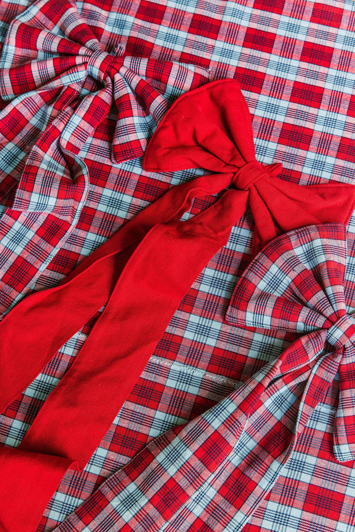 SOLID - Red Fabric Bow Heather Taylor Home simple SOLID - Red Fabric Bow Bonjour Fete - Party Supplies