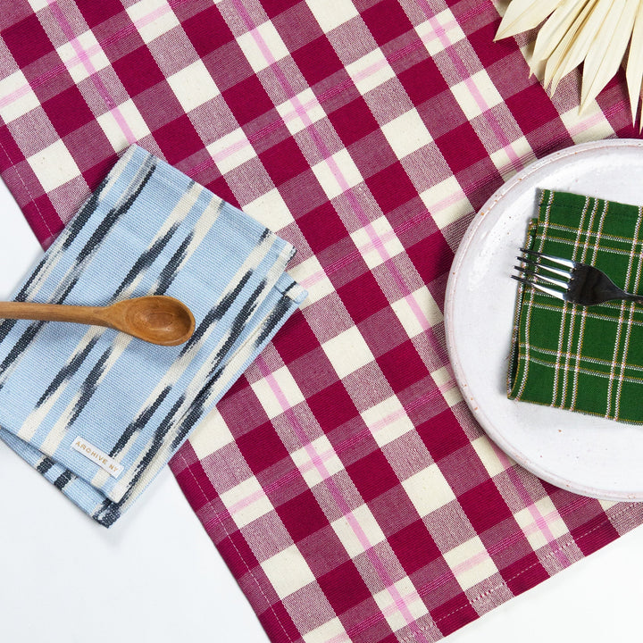 Abigail Plaid Runner Archive New York Kitchen Abigail Plaid Runner Bonjour Fete - Party Supplies
