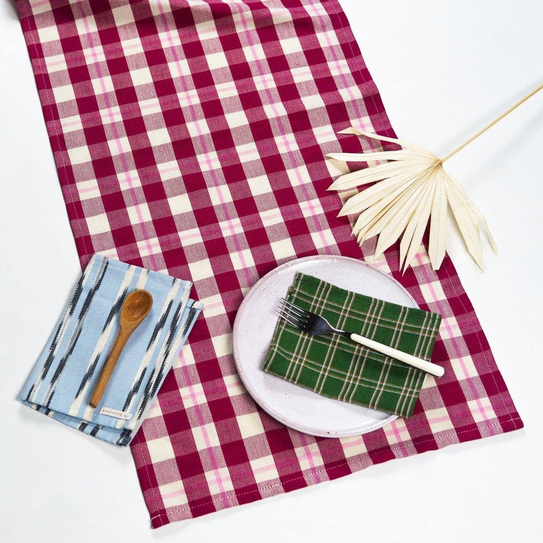 Abigail Plaid Runner Archive New York Kitchen Abigail Plaid Runner Bonjour Fete - Party Supplies