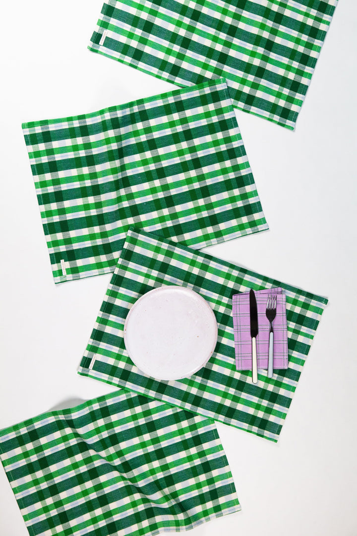 Josefina Plaid Placemat Set Archive New York Kitchen Set of 4 - In stock Josefina Plaid Placemat Set Bonjour Fete - Party Supplies