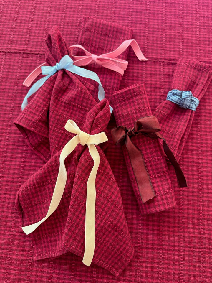 SOHO - Two Toned Bordeaux Napkins Heather Taylor Home simple SOHO - Two Toned Bordeaux Napkins Bonjour Fete - Party Supplies