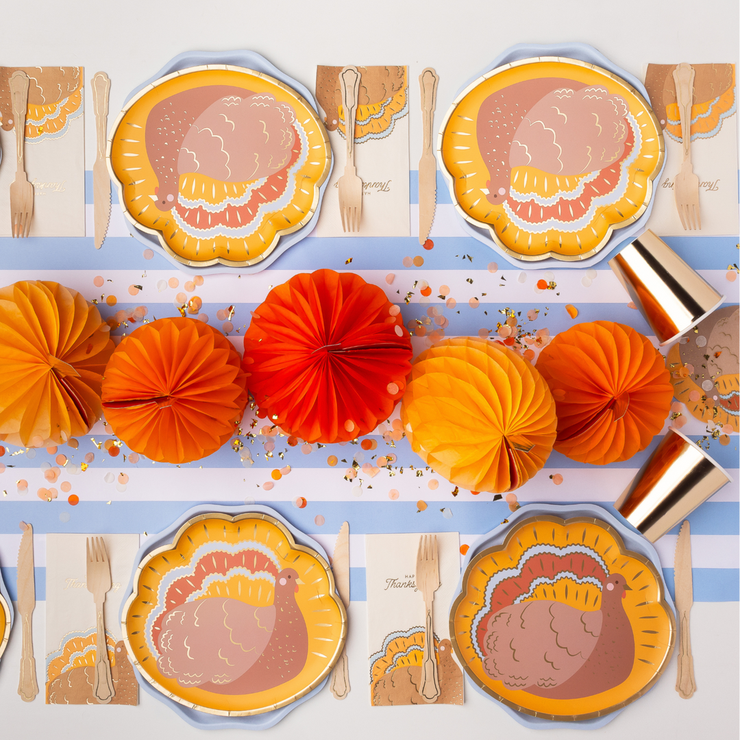 CHARMING TURKEY THANKSGIVING PLATES Bonjour Fete Plates CHARMING TURKEY THANKSGIVING PLATES Bonjour Fete - Party Supplies