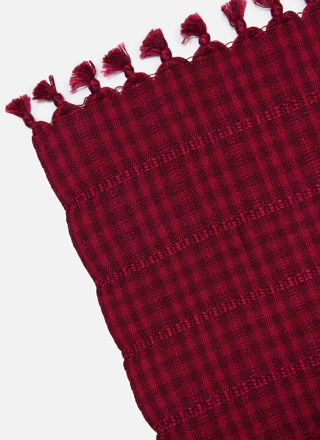 SOHO - Two Toned Bordeaux Tablecloth Heather Taylor Home variable SOHO - Two Toned Bordeaux Tablecloth Bonjour Fete - Party Supplies