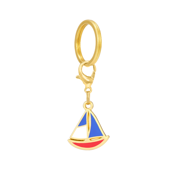 Animated view of the sailboat dog collar charm