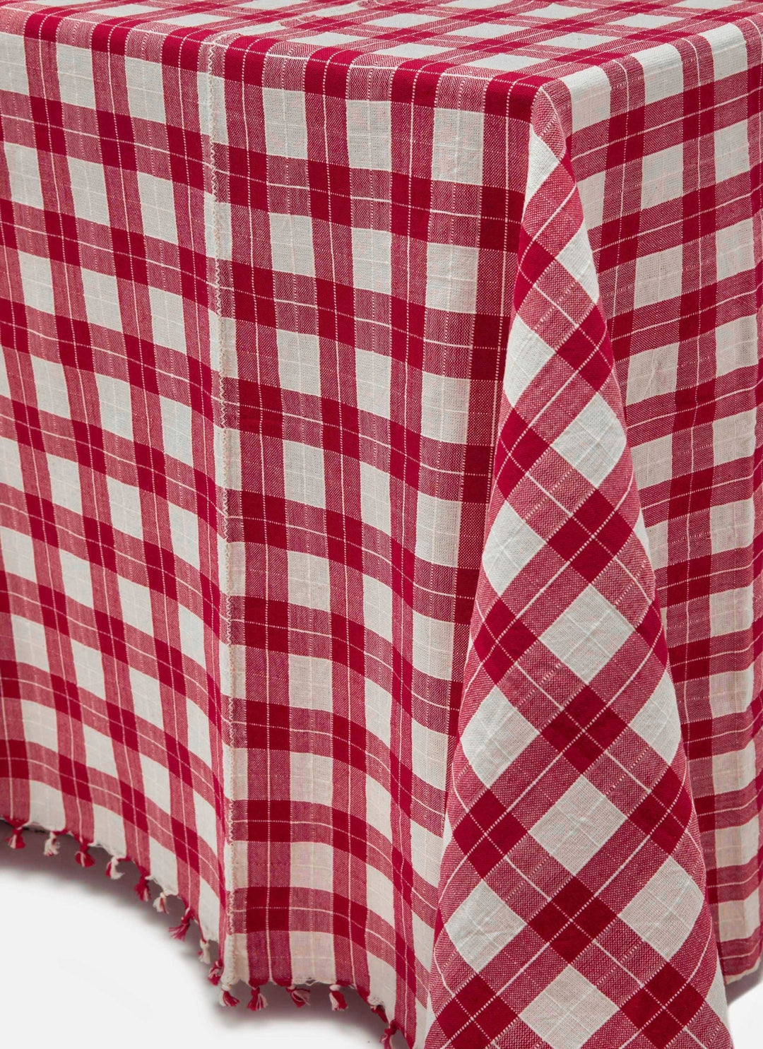 ANNABELLE PLAID - Red Tablecloth Heather Taylor Home Large ANNABELLE PLAID - Red Tablecloth Bonjour Fete - Party Supplies