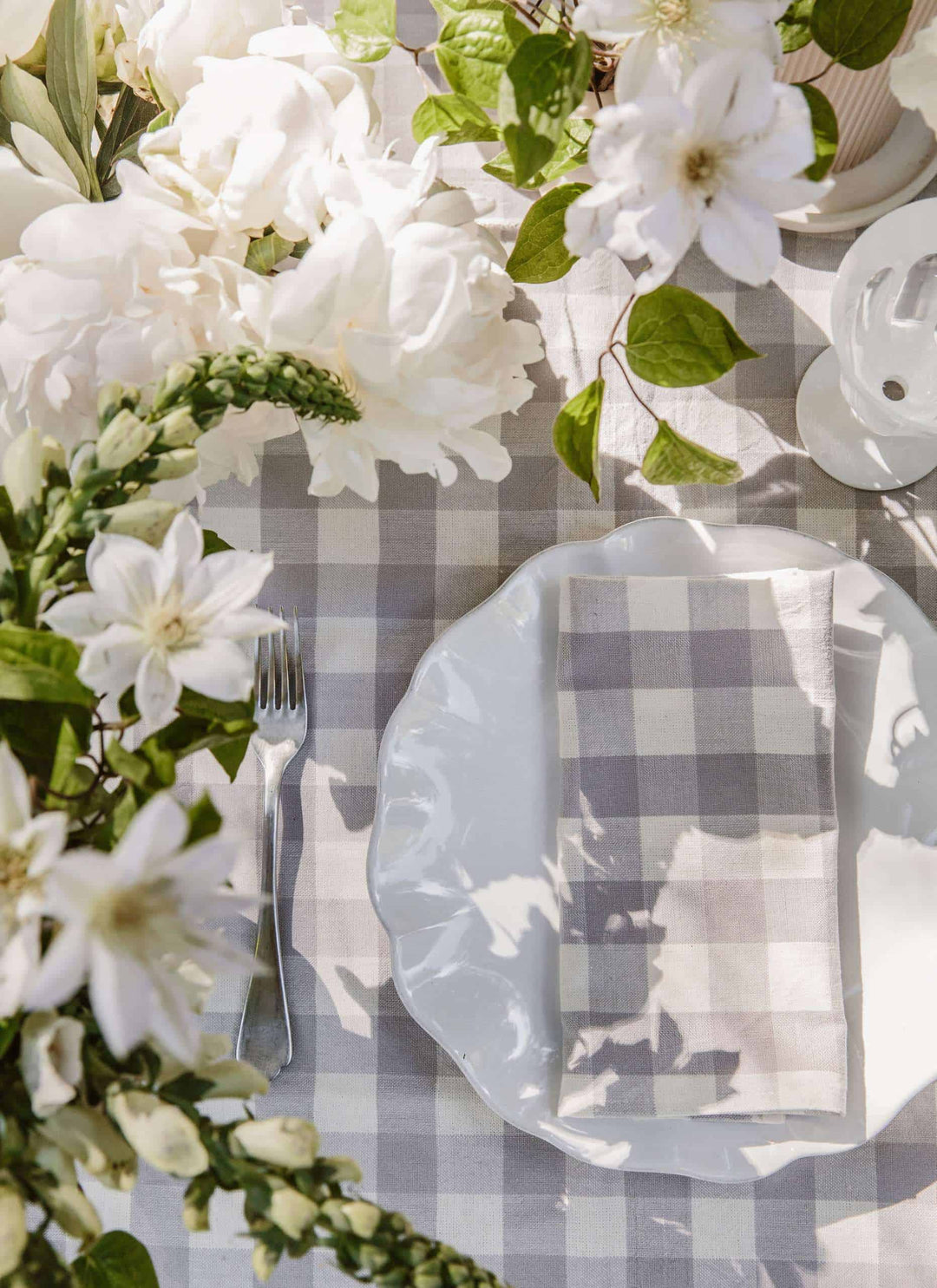 GINGHAM - Dove Tablecloth Heather Taylor Home variable GINGHAM - Dove Tablecloth Bonjour Fete - Party Supplies