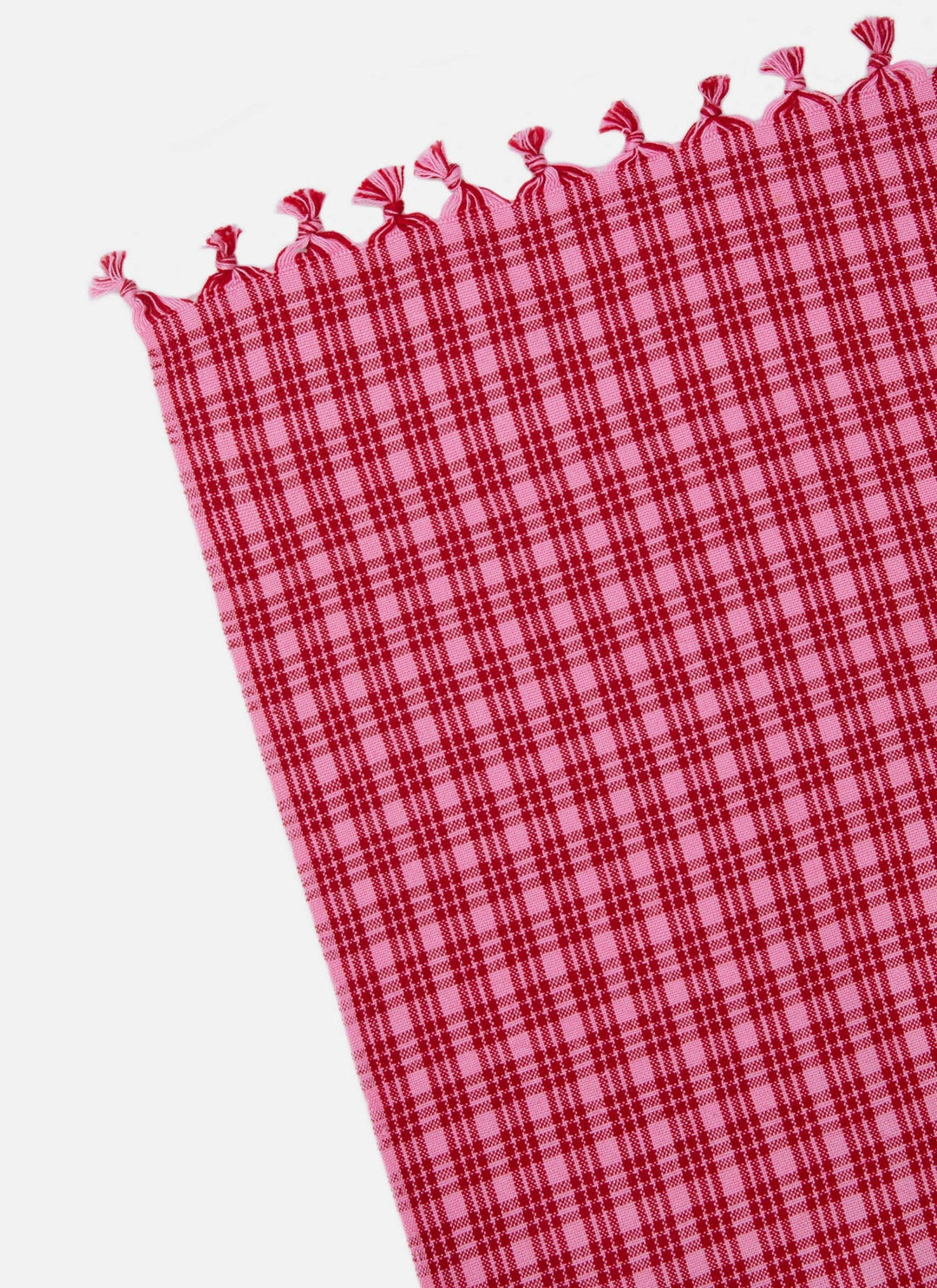 KATHERINE PLAID - Valentine Tablecloth Heather Taylor Home variable KATHERINE PLAID - Valentine Tablecloth Bonjour Fete - Party Supplies