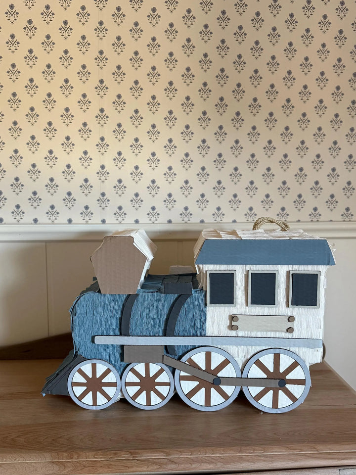 Train Piñata