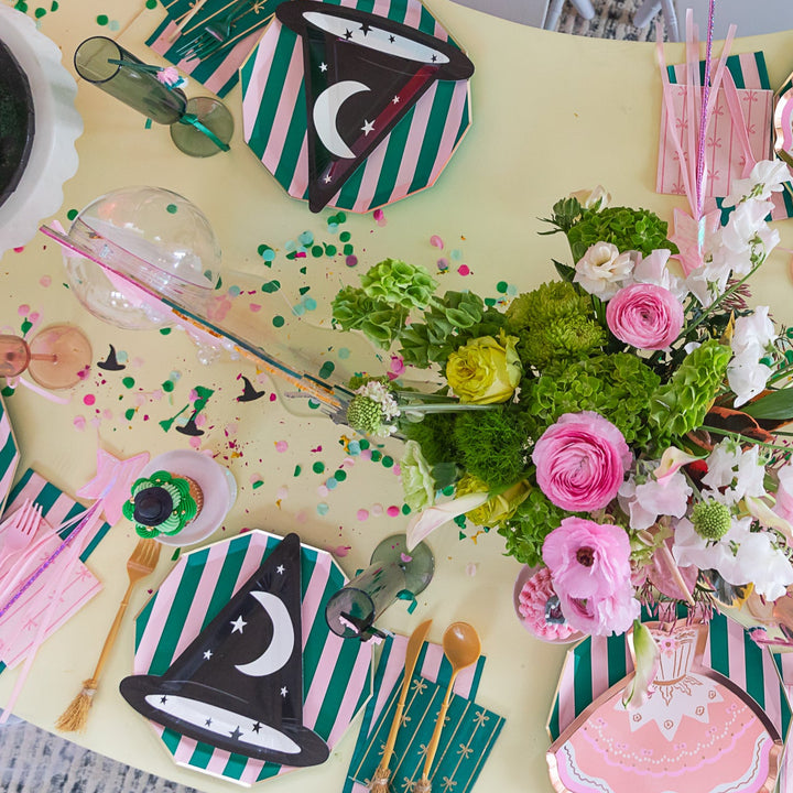 PINK & GREEN SIGNATURE CABANA STRIPE LARGE PLATES Bonjour Fete Plates PINK & GREEN SIGNATURE CABANA STRIPE LARGE PLATES Bonjour Fete - Party Supplies