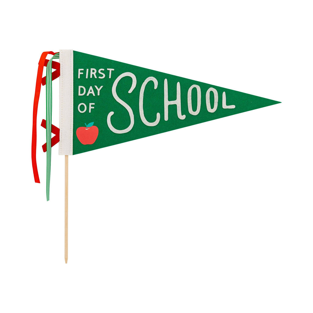 APP1115 - First Day Felt Pennant My Mind’s Eye APP1115 - First Day Felt Pennant Bonjour Fete - Party Supplies