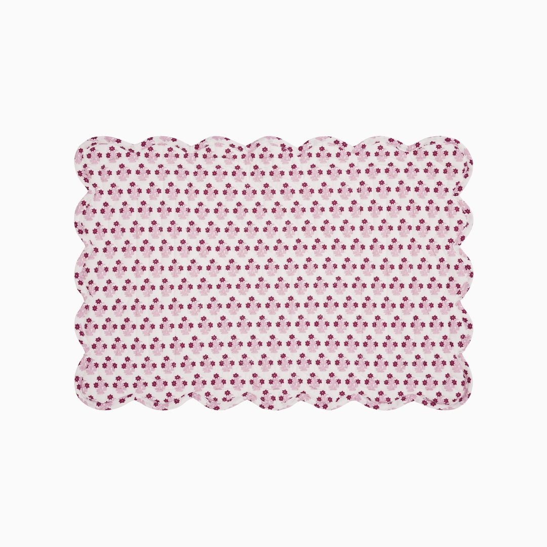 Abigail Pink Scalloped Quilted Placemat