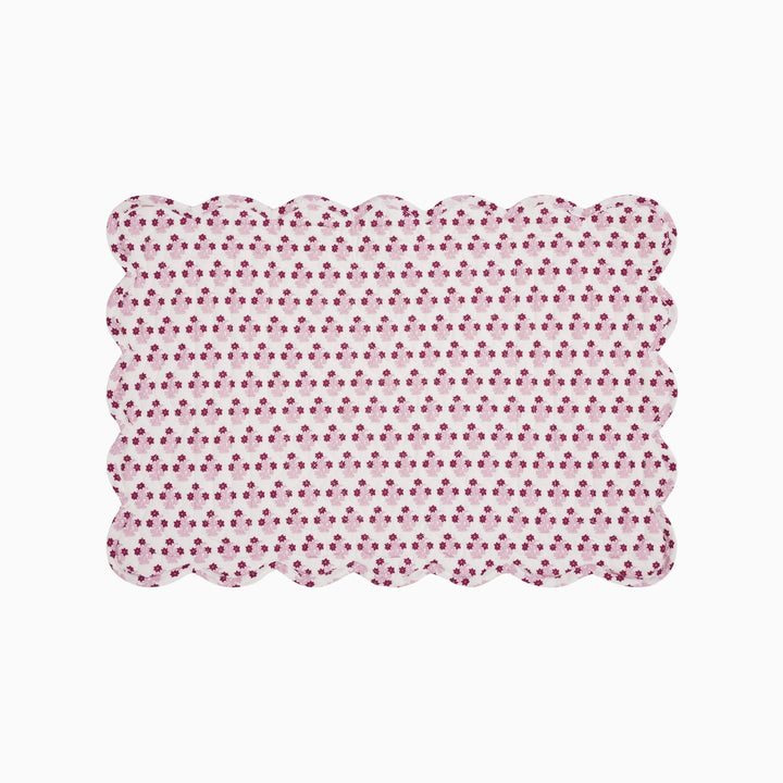 Abigail Pink Scalloped Quilted Placemat