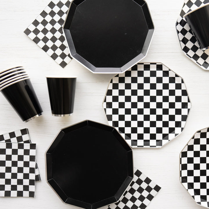 BLACK AND WHITE SIGNATURE CHECKER DINNER PLATES Bonjour Fete Bonjour Fete - Party Supplies