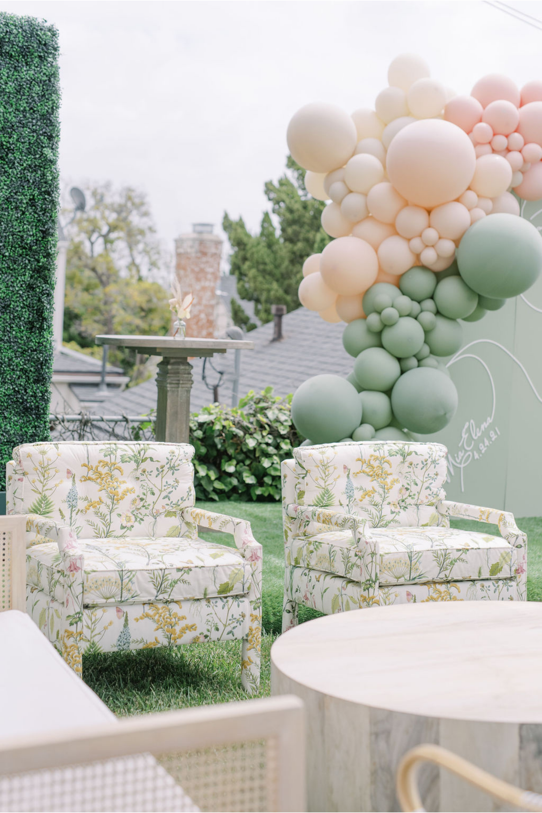 Pastel balloon garland with garden party decorations neutral balloon decoration ideas - Los Angeles balloon installation