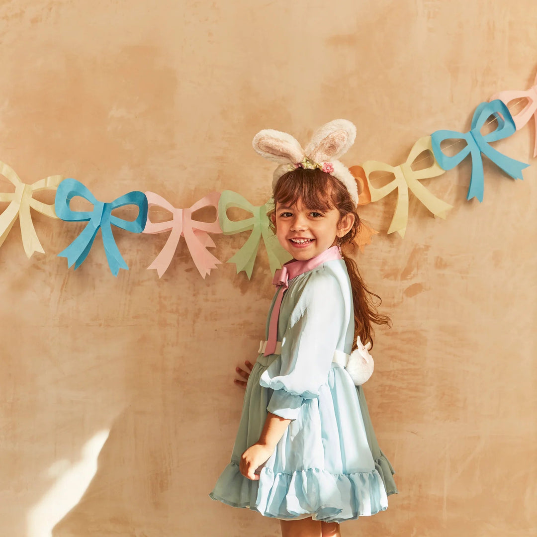 BOW TISSUE PAPER GARLAND Bonjour F te