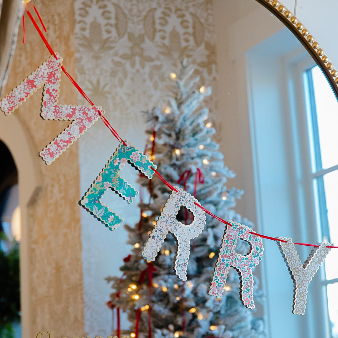 MERI MERI X LIBERTY MERRY CHRISTMAS GARLAND SET Meri Meri Christmas Holiday Party Decorations MERI MERI X LIBERTY MERRY CHRISTMAS GARLAND SET Bonjour Fete - Party Supplies
