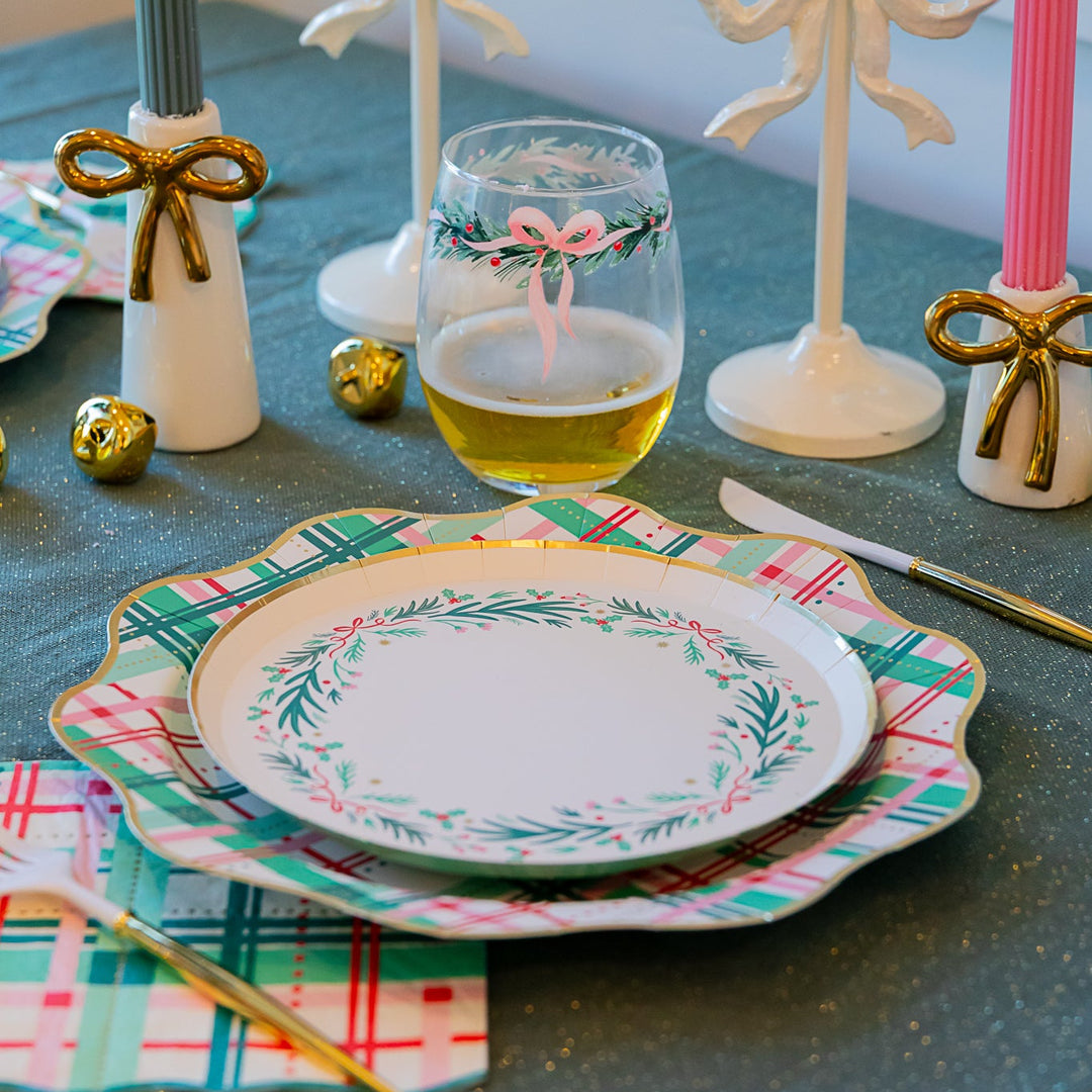 CHRISTMAS PLAID DINNER PLATES Bonjour Fete Plates CHRISTMAS PLAID DINNER PLATES Bonjour Fete - Party Supplies