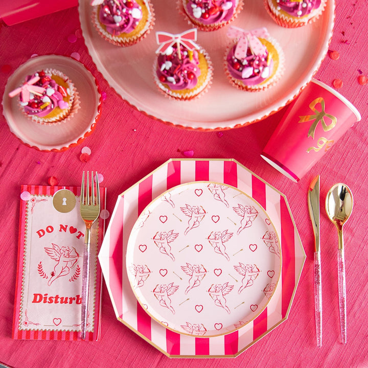 CUPID'S CRUSH PINK SMALL PLATES Bonjour Fete Plates CUPID'S CRUSH PINK SMALL PLATES Bonjour Fete - Party Supplies