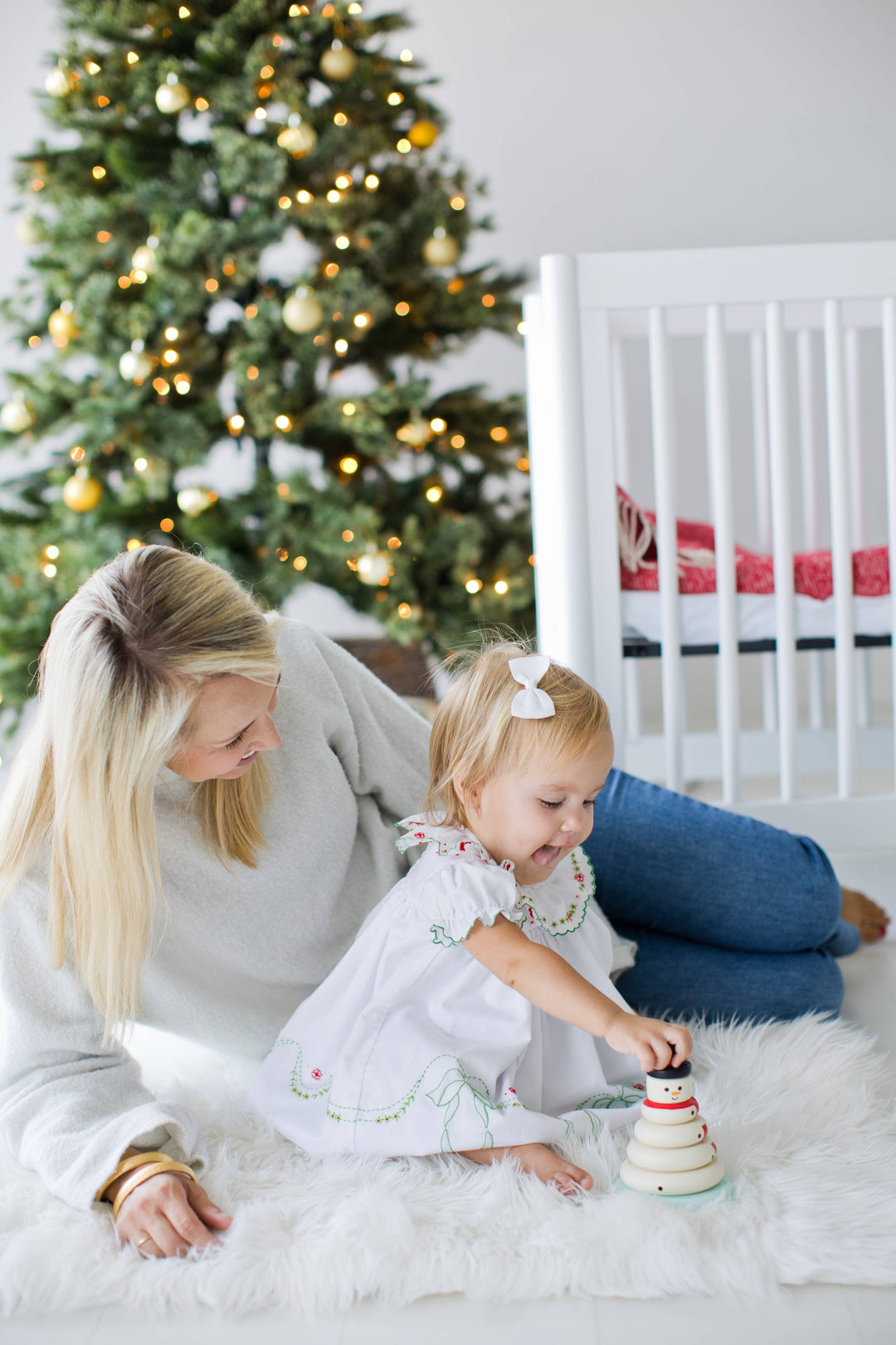 Wooden Snowman Stacking Toy Set, Holiday Baby Toddler Gift Pearhead Wooden Snowman Stacking Toy Set, Holiday Baby Toddler Gift Bonjour Fete - Party Supplies